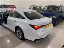 تويوتا أفالون